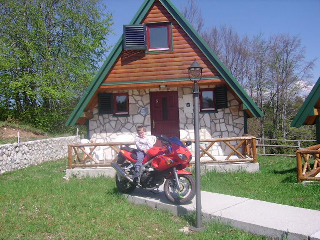 Durmitor Bungalows Zabljak  Exterior photo